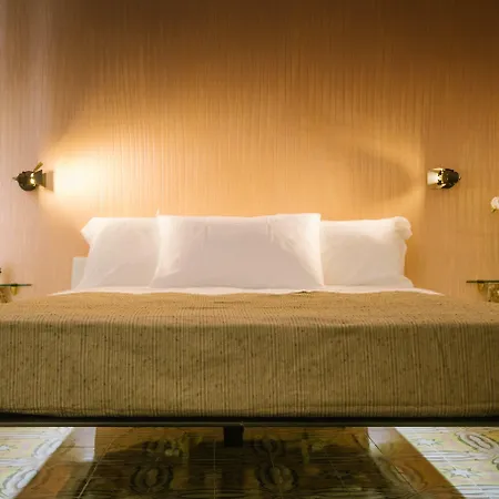 Regina Elena Alojamento de Acomodação e Pequeno-almoço 4*