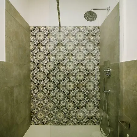 Regina Elena Alojamento de Acomodação e Pequeno-almoço 4*