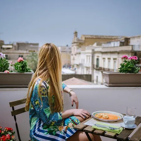 Regina Elena Alojamento de Acomodação e Pequeno-almoço Avola